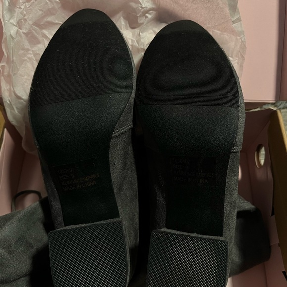 Grey Over-The-Knee Heeled Boots - Picture 4 of 4